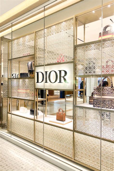 dior prices in paris|Dior outlet in Paris.